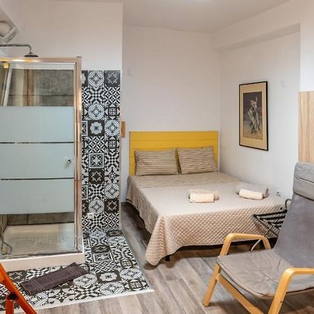 Ground Studio In Bohemian Psiri In The Historic Center-In Vivo Apartments Atenas Exterior foto